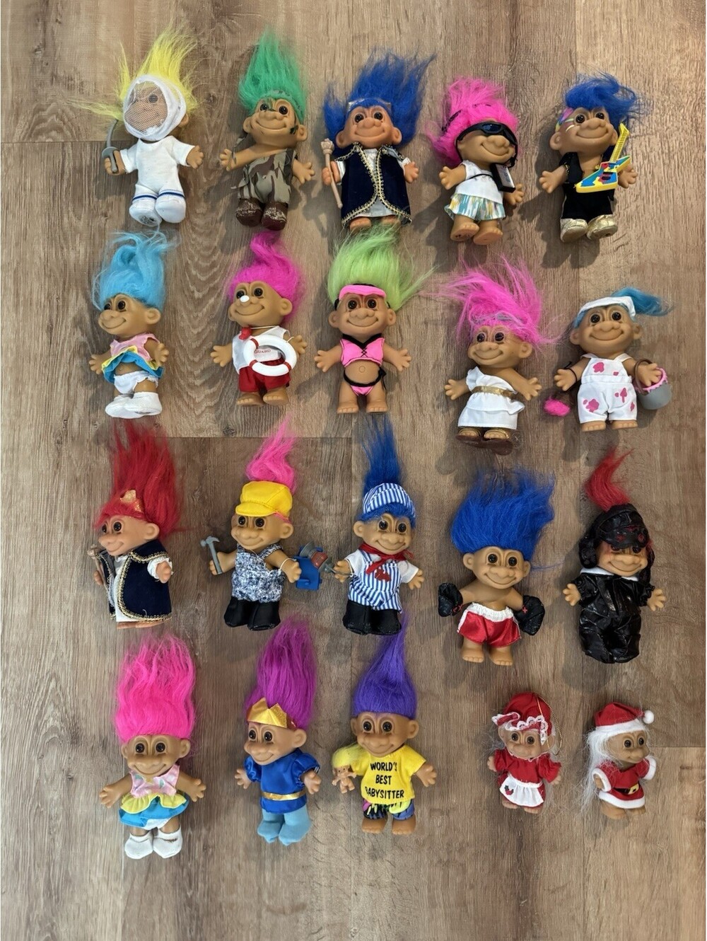 Lot of 20 Vintage RUSS Troll Dolls 1990s Clothed Themed Christmas Santa & More - Picture 2 of 10